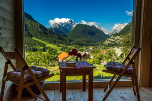 MOUNTAIN VIEW GLAMPING 1